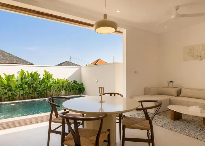 Nakuh Villa Uluwatu
